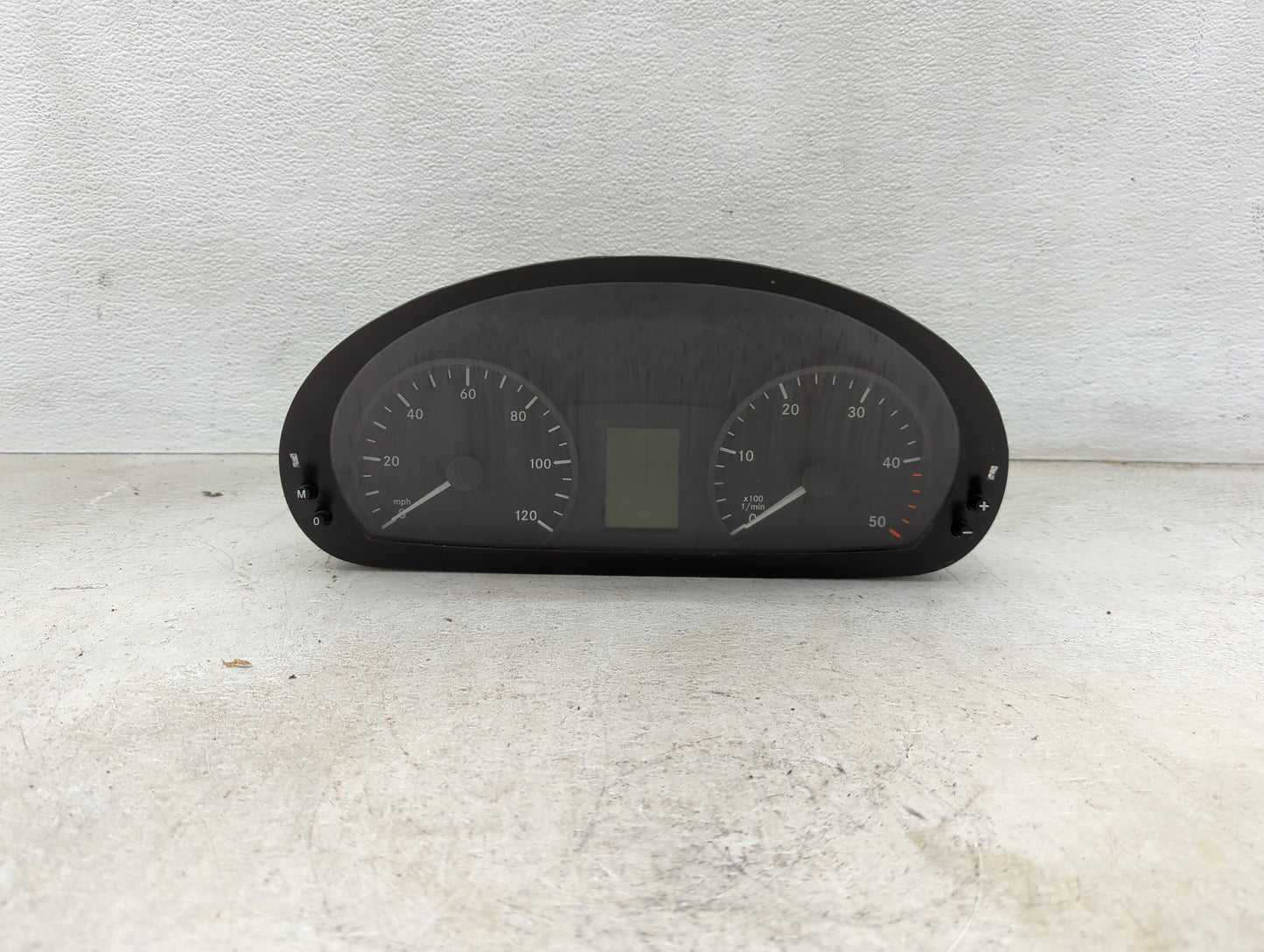 2018 Mercedes-Benz Mb2500 Instrument Cluster Speedometer Gauges P/N:A9069008103 A9069015601, A9069020902 Miles:115K Fits OEM