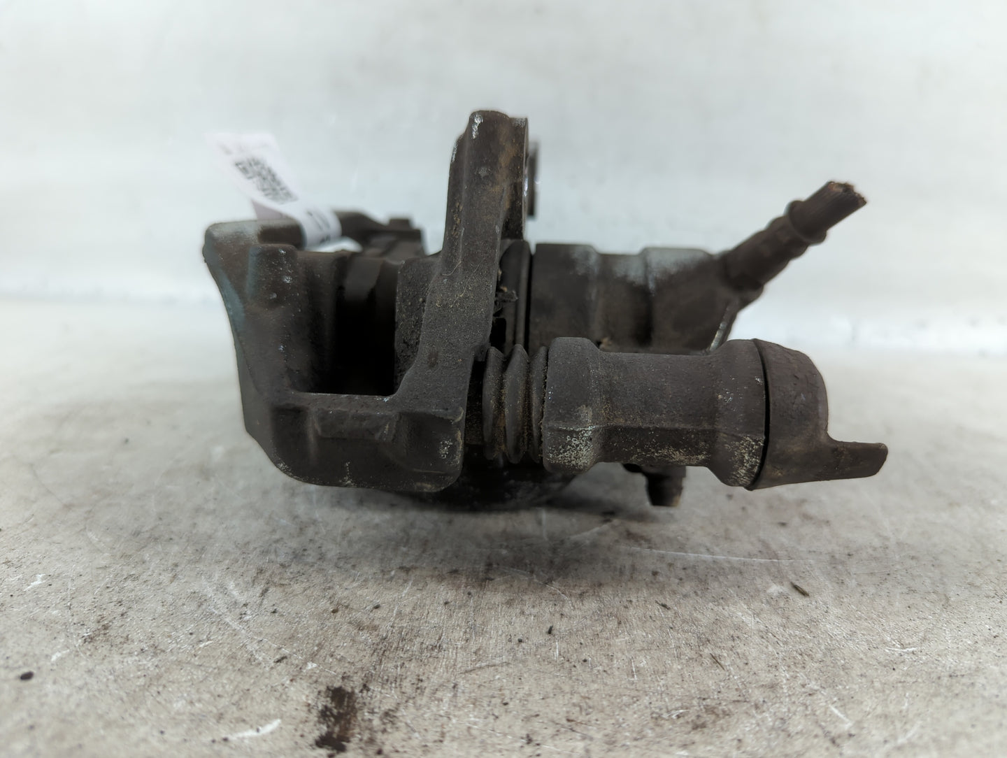 2016-2021 Mercedes-benz Metris Front Driver Left Brake Caliper - Oemusedautoparts1.com