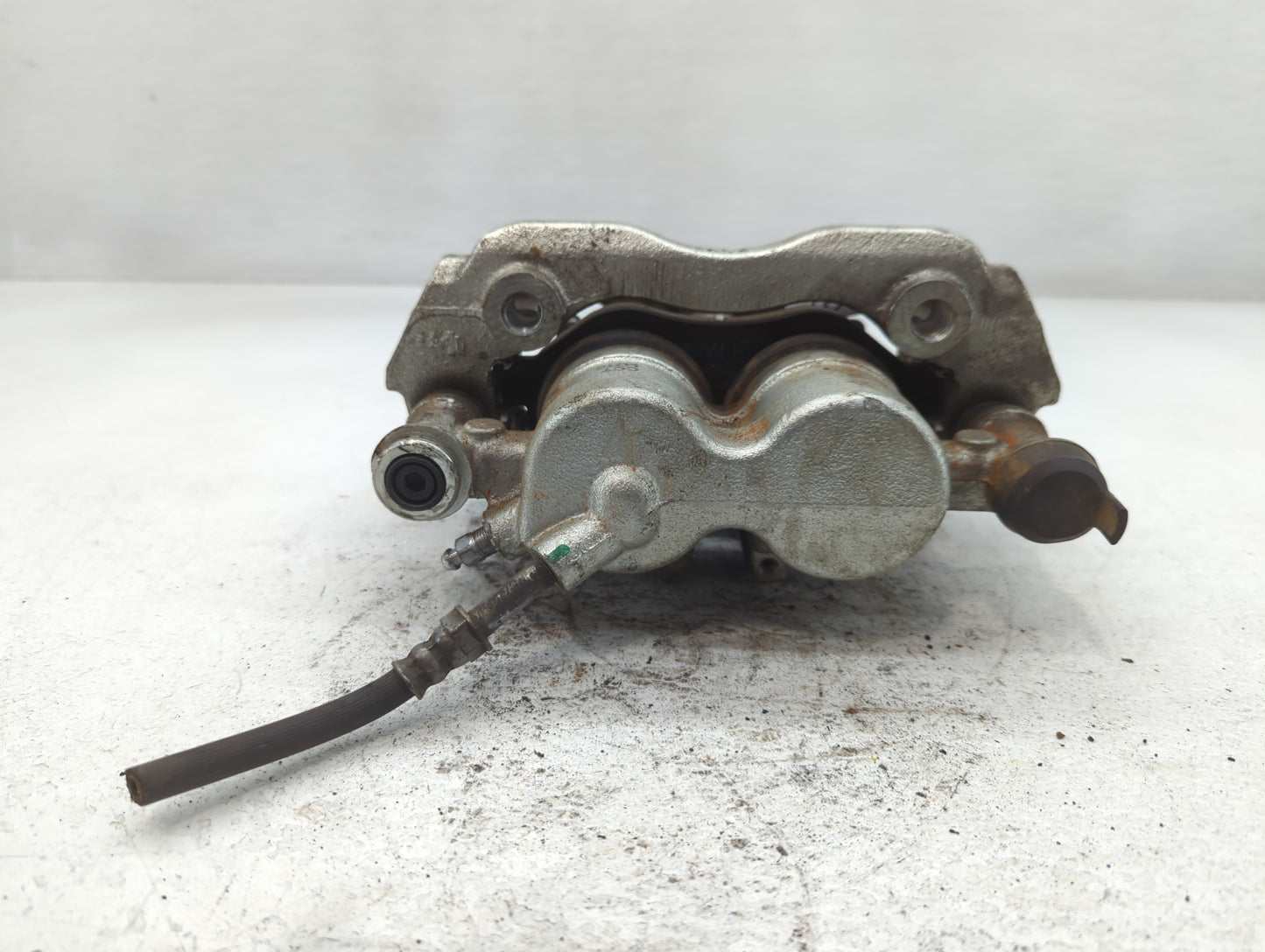 2016-2021 Mercedes-benz Metris Front Driver Left Brake Caliper - Oemusedautoparts1.com