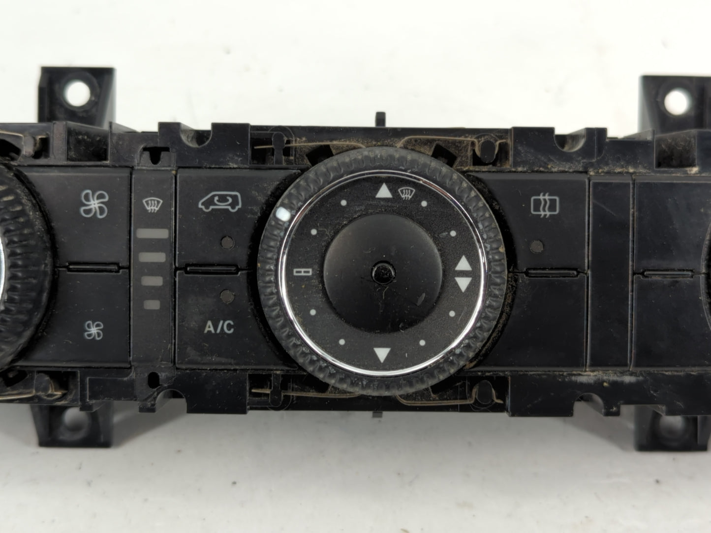 2018 Mercedes-Benz Sprinter Climate Control Module Temperature AC/Heater Replacement P/N:A9069063200KZ C9951008 Fits OEM Use