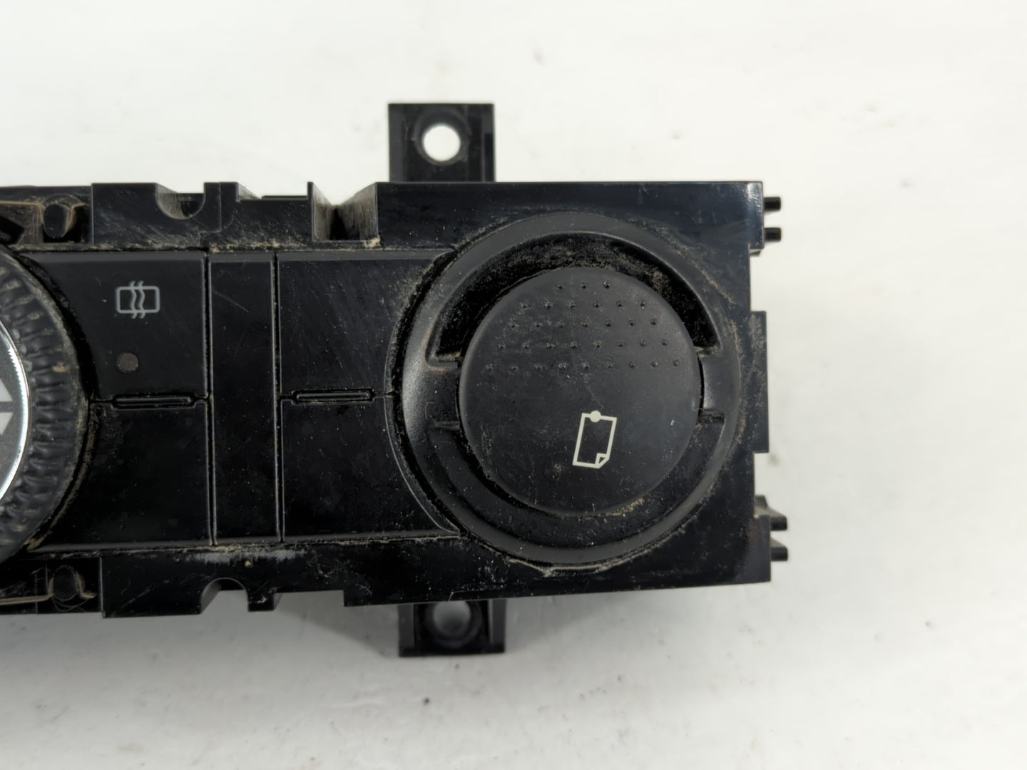 2018 Mercedes-Benz Sprinter Climate Control Module Temperature AC/Heater Replacement P/N:A9069063200KZ C9951008 Fits OEM Use