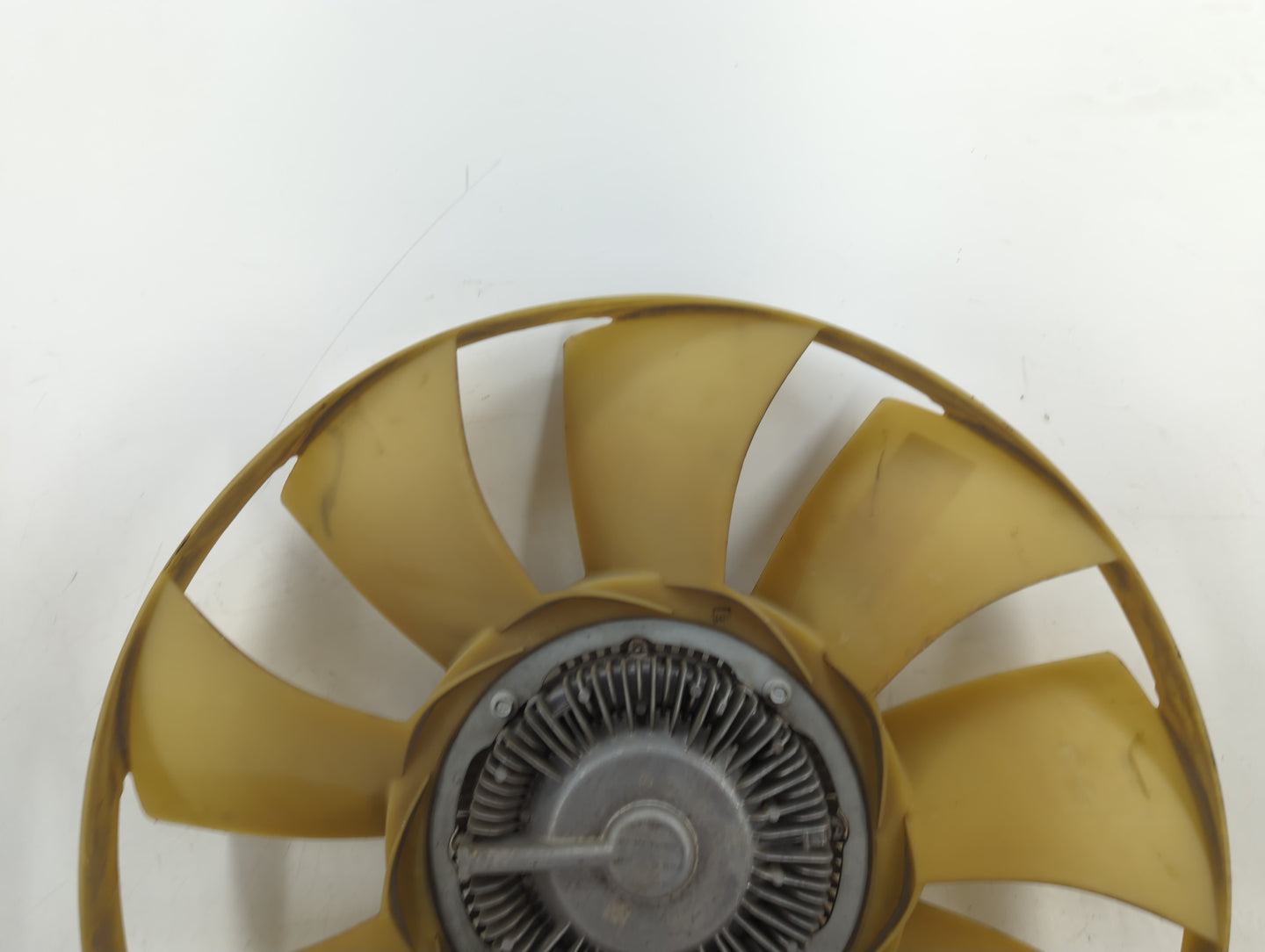 2018 Mercedes-benz Sprinter 2500 Radiator Cooling Fan Clutch - Oemusedautoparts1.com