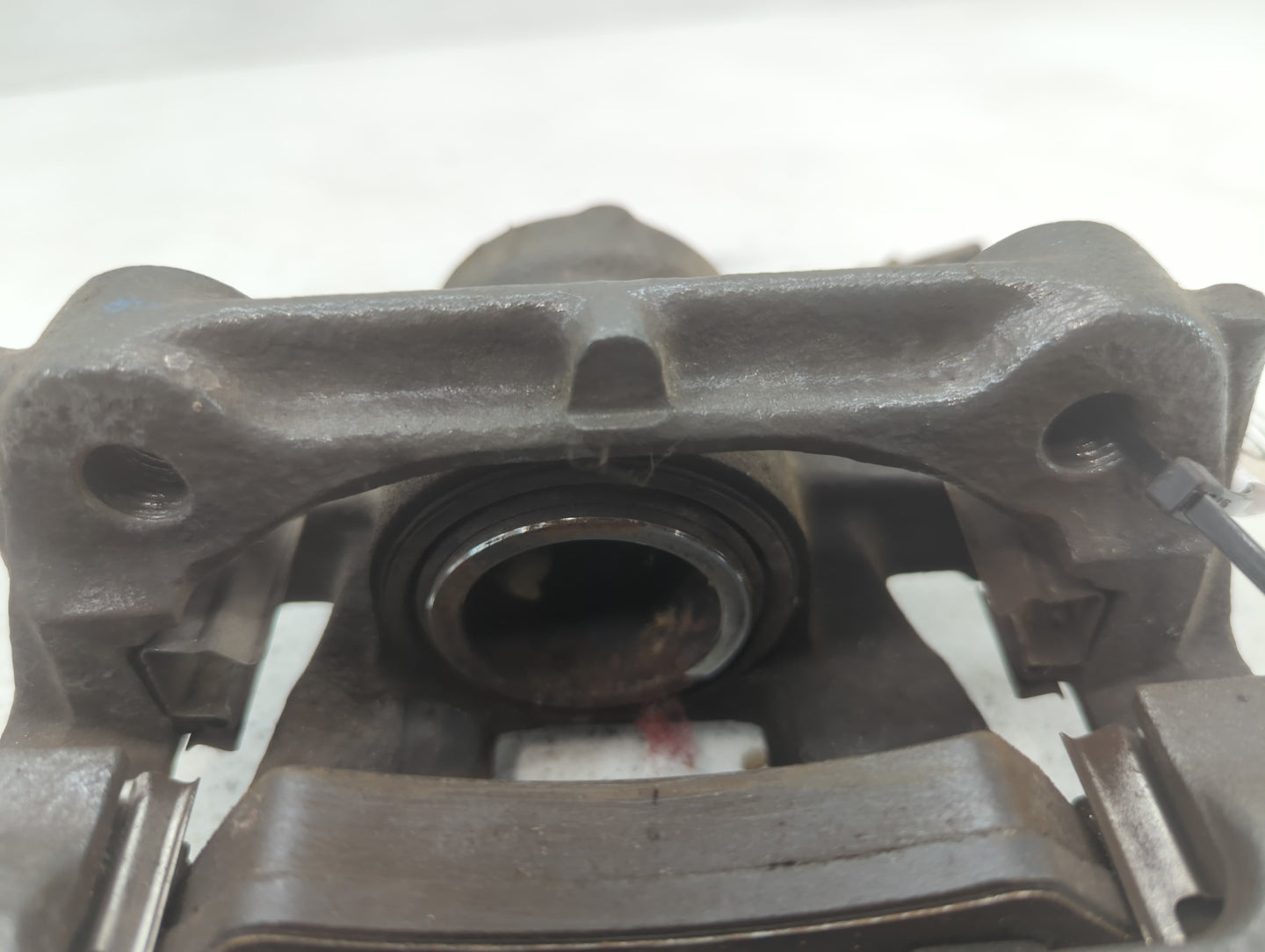 2018 Mercedes-benz Sprinter 2500 Front Driver Left Brake Caliper - Oemusedautoparts1.com