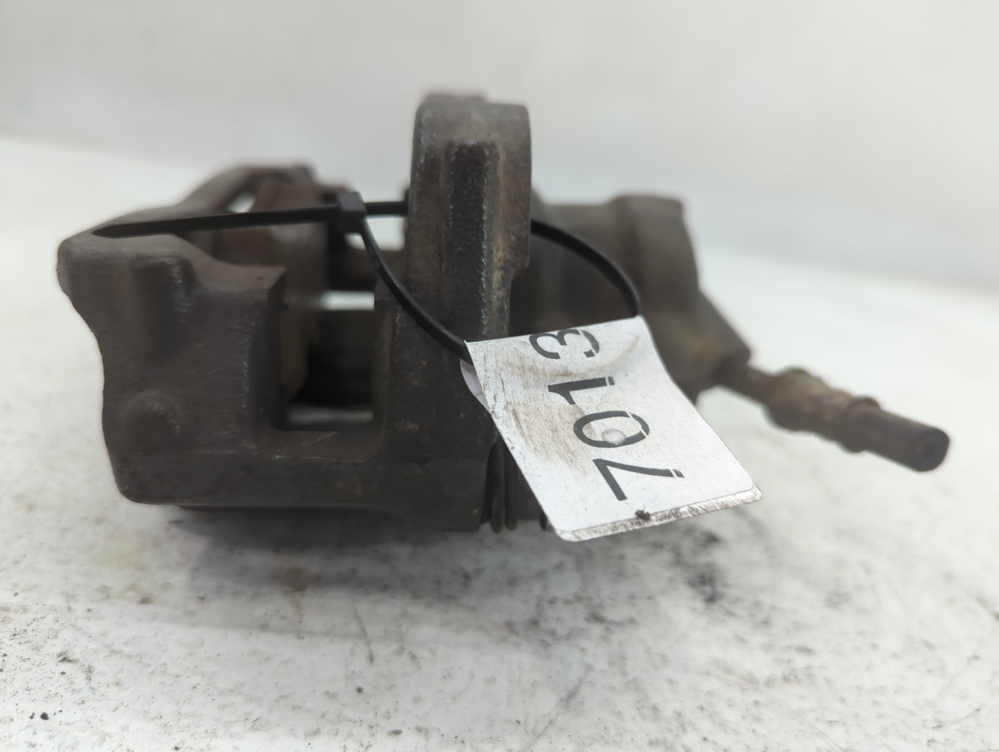 2018 Mercedes-benz Sprinter 2500 Front Driver Left Brake Caliper - Oemusedautoparts1.com