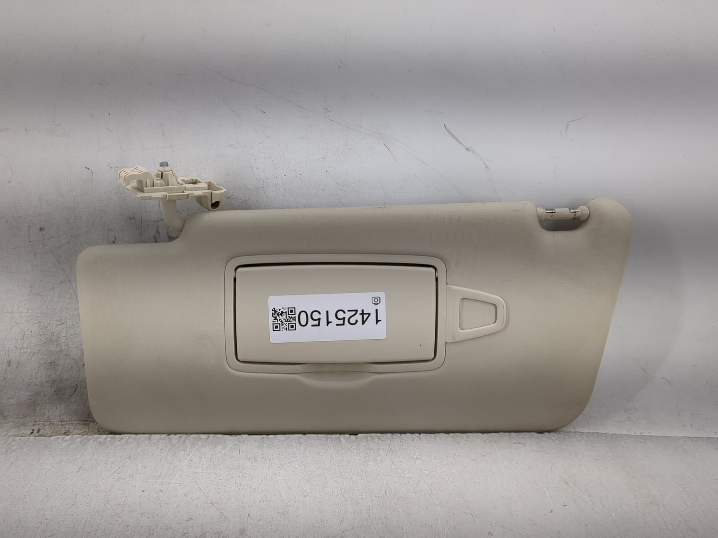2018 Mercedes Gle Sun Visor Shade Replacement Driver Left Mirror Fits Fits 2016 2017 2019 OEM Used Auto Parts - Oemusedautop