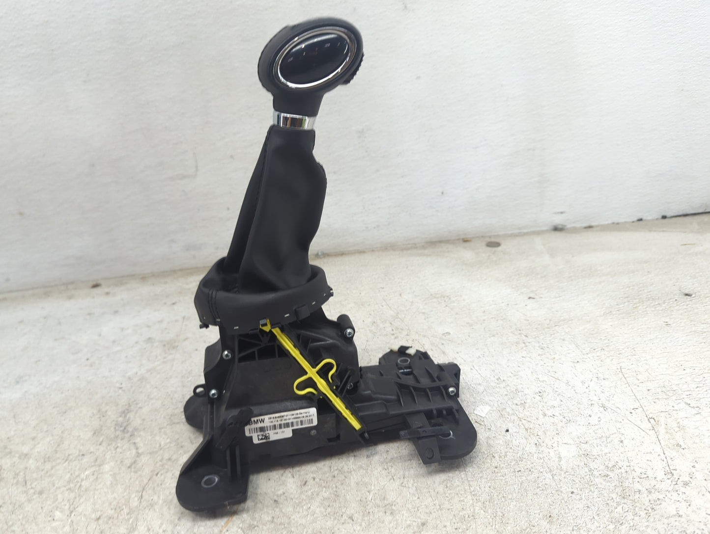 2018 Mini Cooper Floor Console Assembly Shifter - Oemusedautoparts1.com