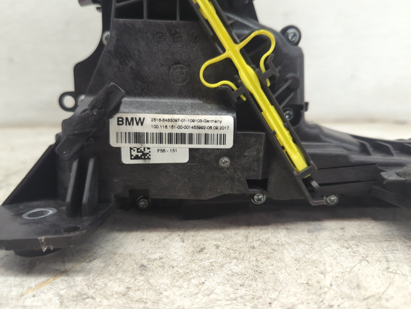 2018 Mini Cooper Floor Console Assembly Shifter - Oemusedautoparts1.com