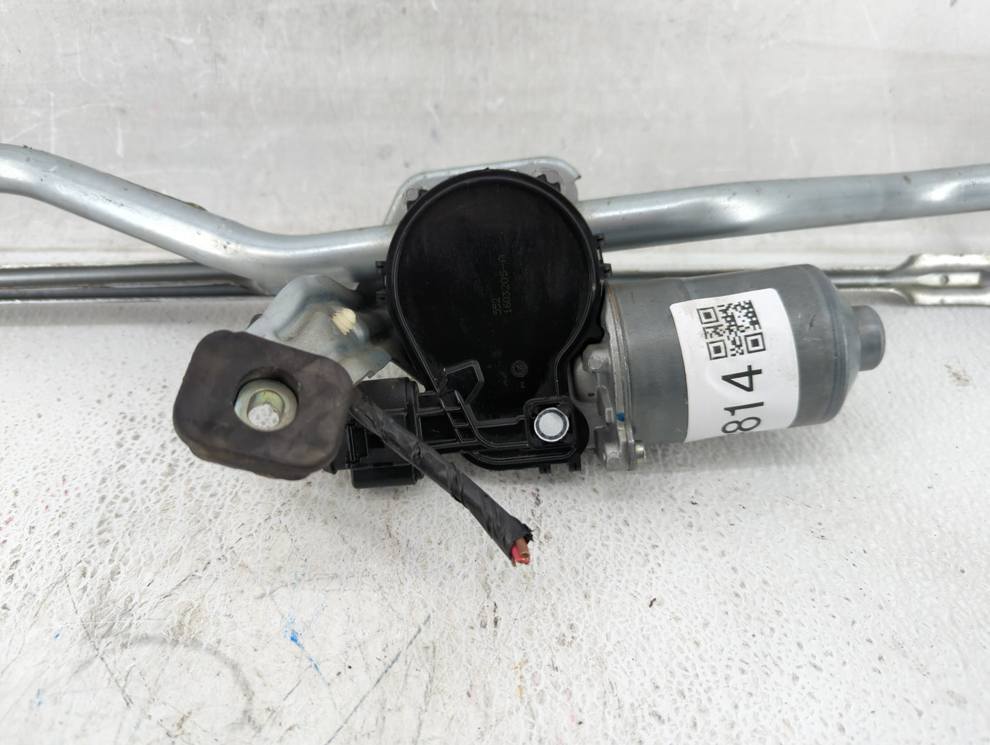 2018 Mini Cooper Clubman Front Windshield Wiper Motor P/N:0 390 243 531 Fits OEM Used Auto Parts - Oemusedautoparts1.com