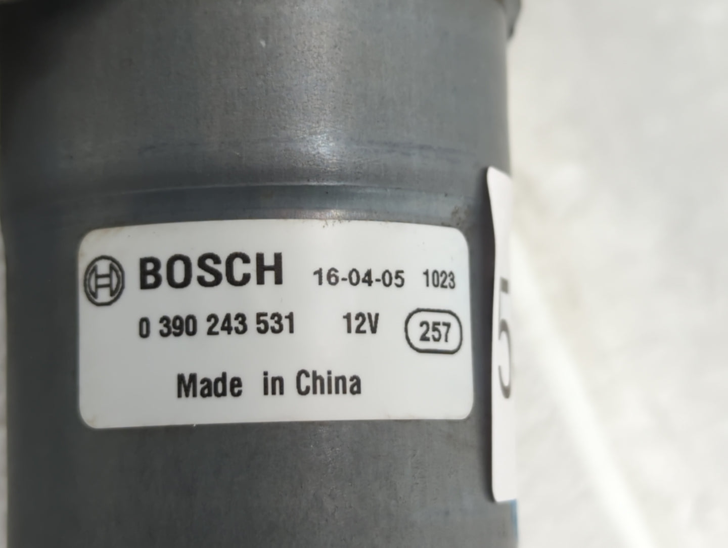 2018 Mini Cooper Clubman Front Windshield Wiper Motor P/N:0 390 243 531 Fits OEM Used Auto Parts - Oemusedautoparts1.com