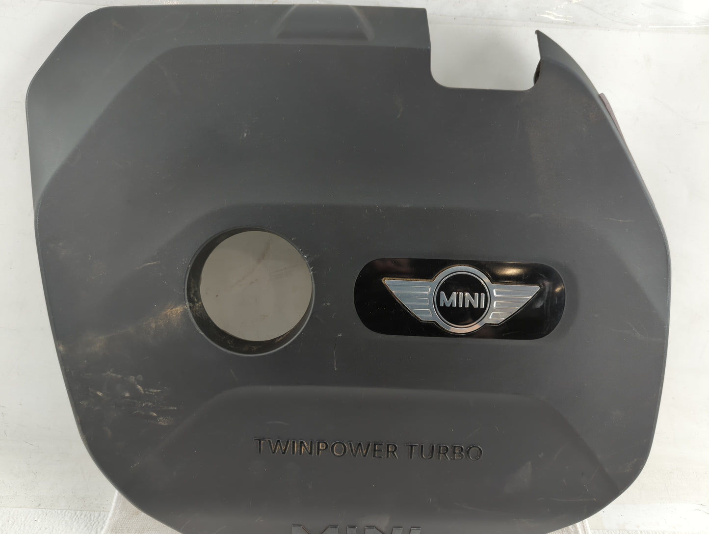 2018 Mini Cooper Countryman Engine Cover - Oemusedautoparts1.com