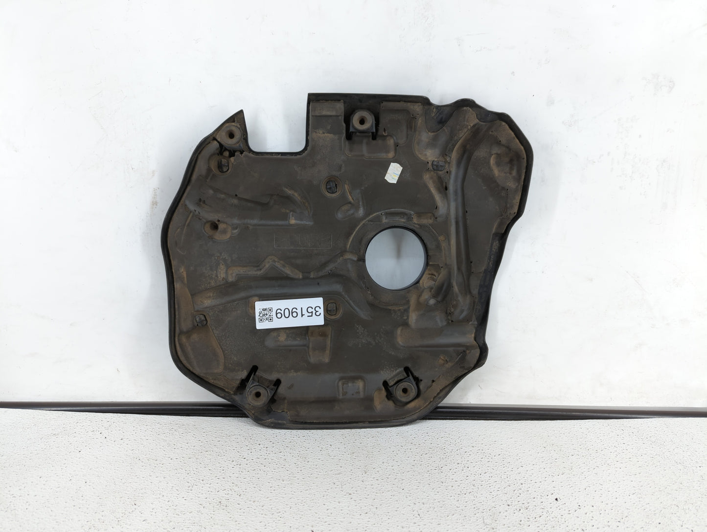 2018 Mini Cooper Countryman Engine Cover - Oemusedautoparts1.com