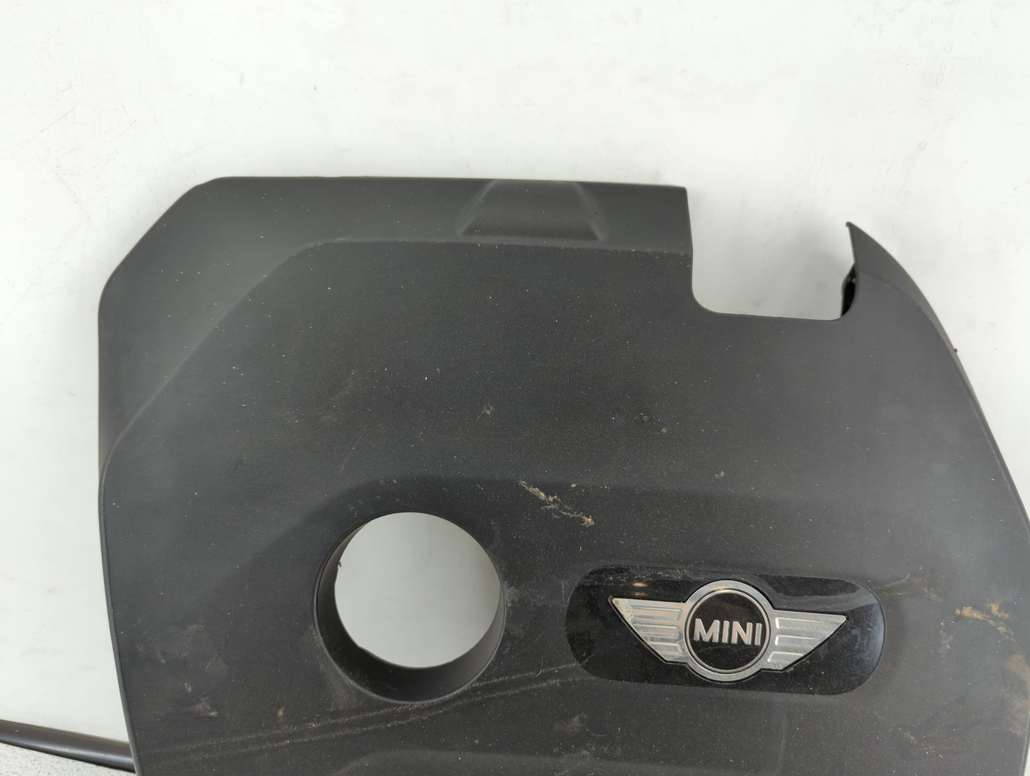 2018 Mini Cooper Countryman Engine Cover - Oemusedautoparts1.com