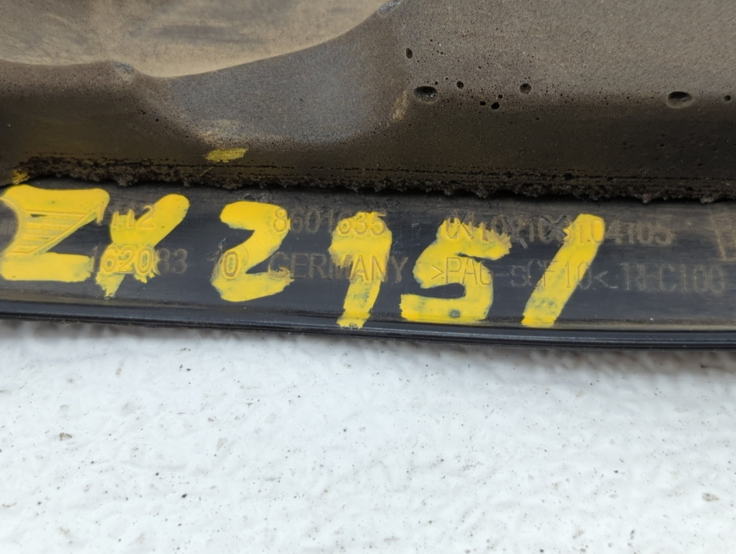 2018 Mini Cooper Countryman Engine Cover - Oemusedautoparts1.com