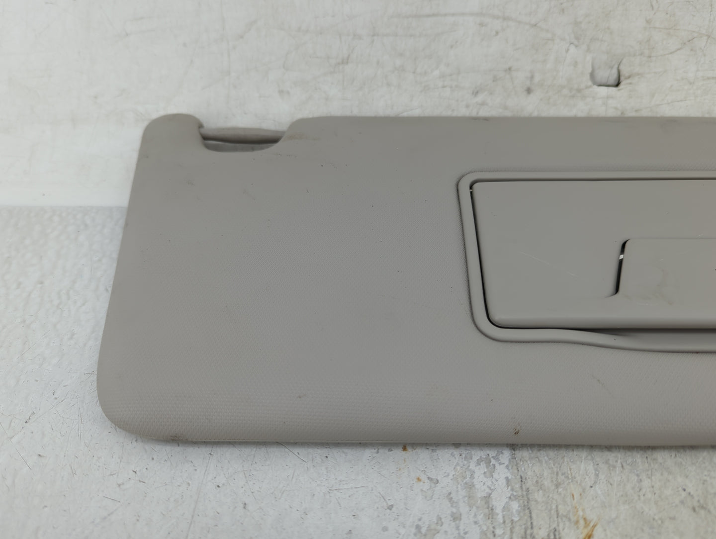 2018 Mitsubishi Eclipse Cross Sun Visor Shade Replacement Passenger Right Mirror Fits OEM Used Auto Parts - Oemusedautoparts