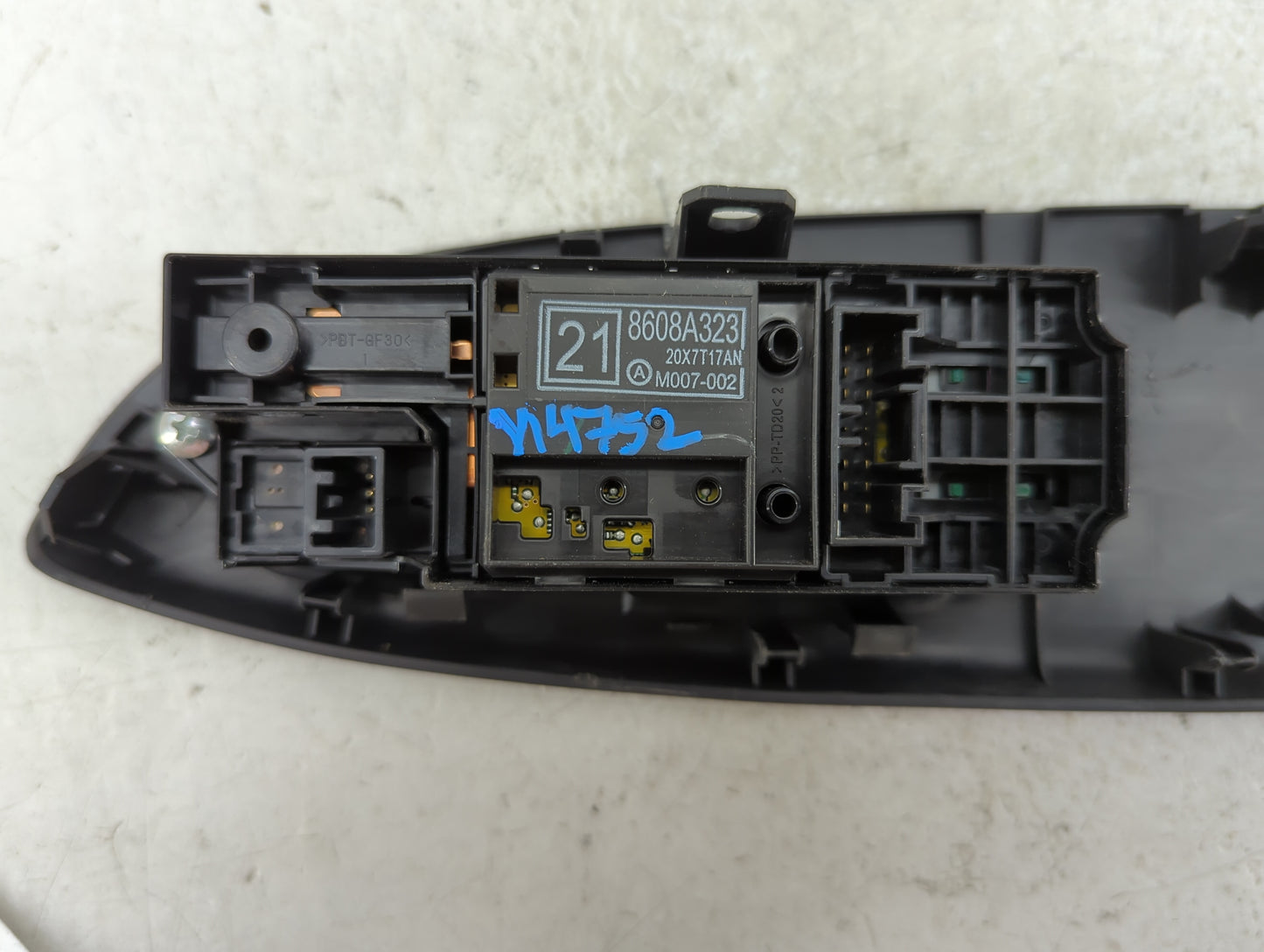 2018 Mitsubishi Eclipse Cross Master Power Window Switch Replacement Driver Side Left P/N:8608A323 Fits OEM Used Auto Parts 