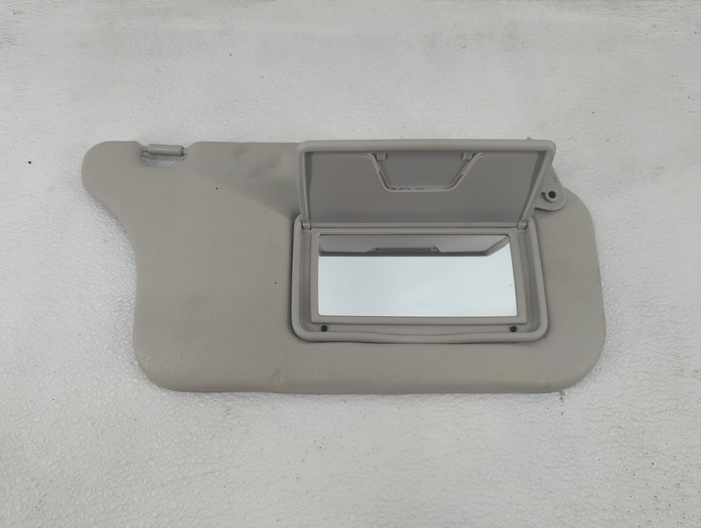 2014 Mitsubishi Mirage Sun Visor Shade Replacement Passenger Right Mirror Fits OEM Used Auto Parts - Oemusedautoparts1.com