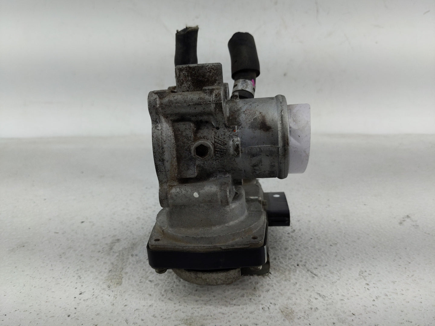 2014 Mitsubishi Mirage Throttle Body Fits OEM Used Auto Parts - Oemusedautoparts1.com