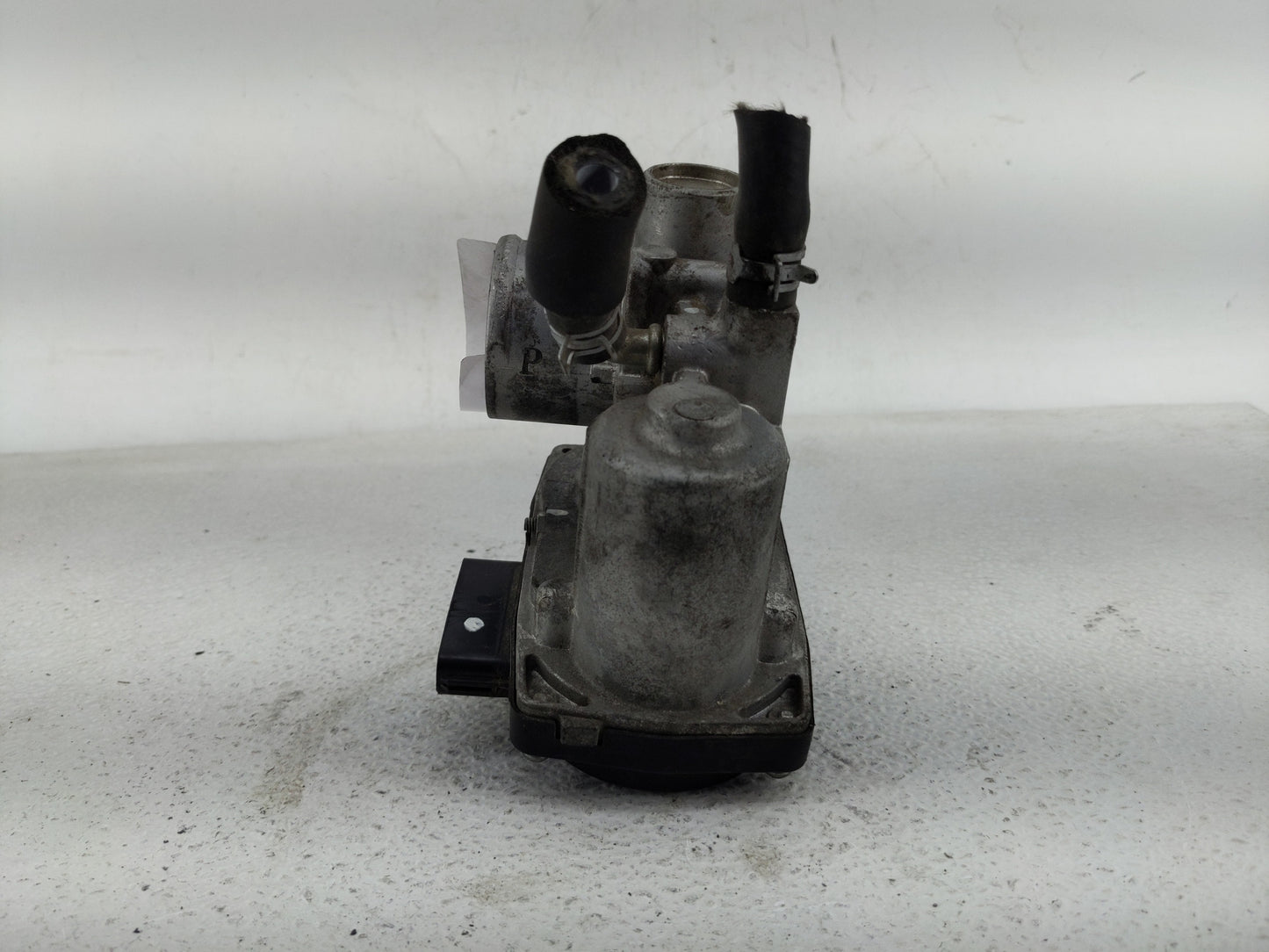 2014 Mitsubishi Mirage Throttle Body Fits OEM Used Auto Parts - Oemusedautoparts1.com