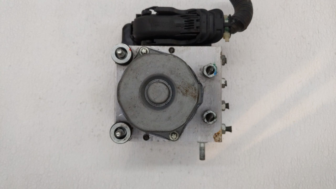1997-2002 Mitsubishi Mirage ABS Pump Control Module Replacement P/N:4670B229 Fits Fits 1997 1998 1999 2000 2001 2002 OEM Use