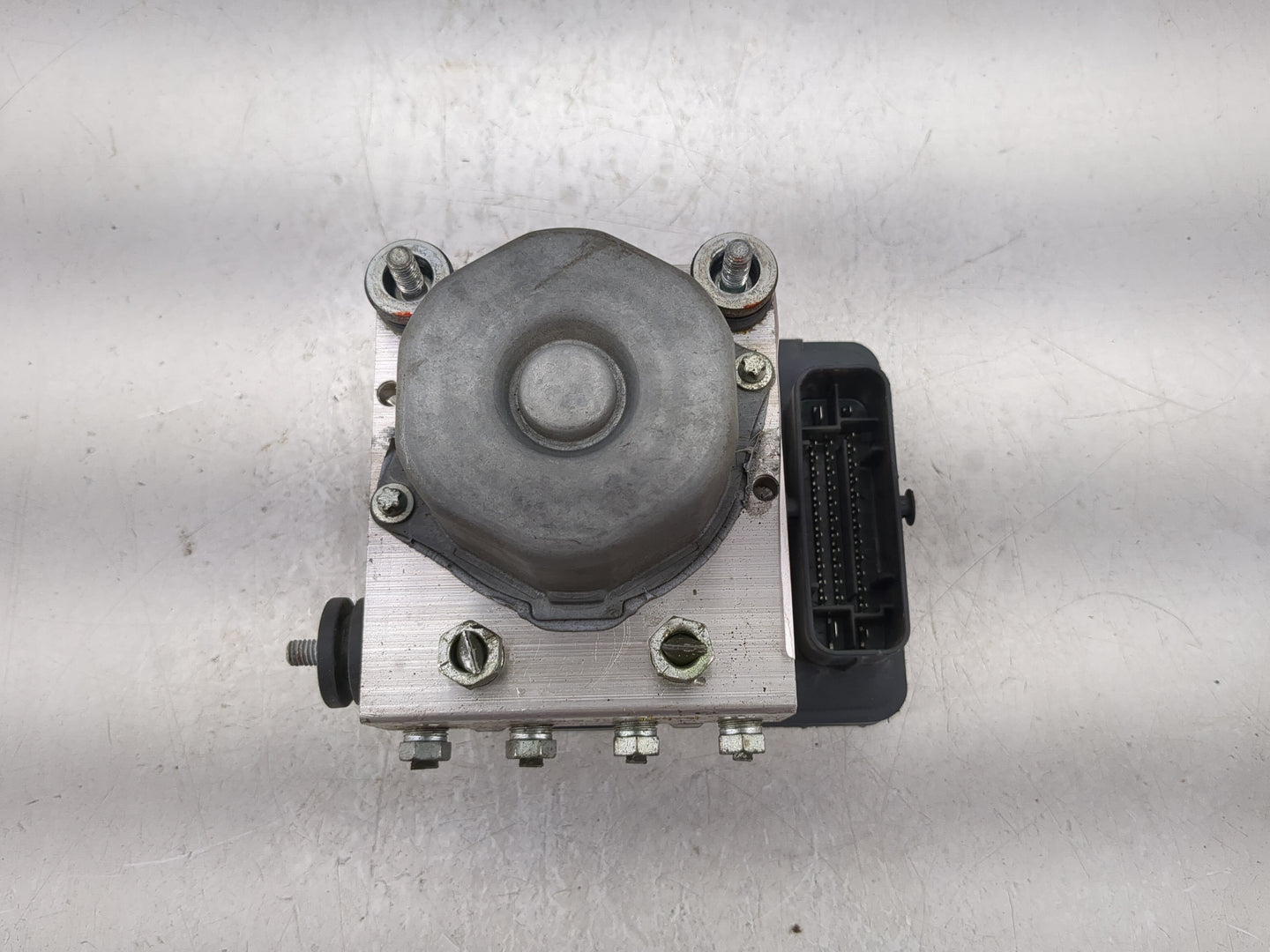 2018 Mitsubishi Mirage ABS Pump Control Module Replacement P/N:4670B 4427836, 2265106452, 0265956482, 0265255394 Fits OEM Us