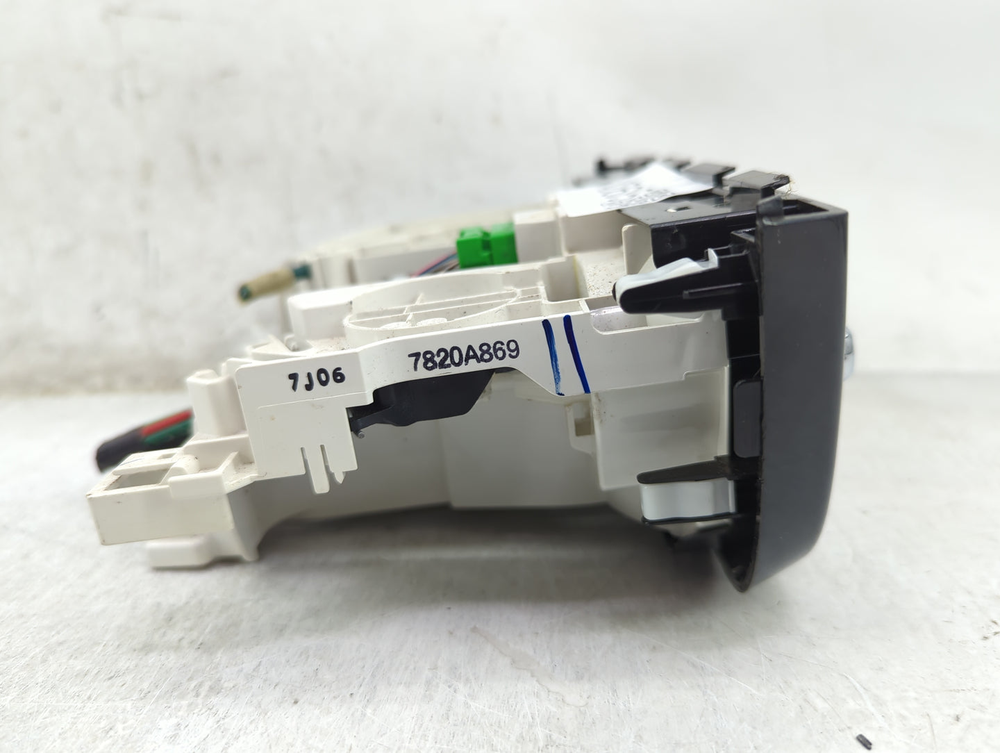 2018 Mitsubishi Mirage Climate Control Module Temperature AC/Heater Replacement P/N:7820A869 Fits OEM Used Auto Parts - Oemu