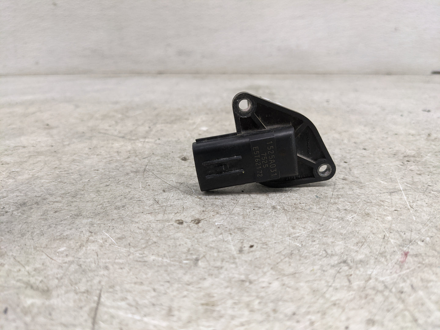 2014-2014 Mitsubishi Mirage Mass Air Flow Meter Maf 1485957 - Oemusedautoparts1.com