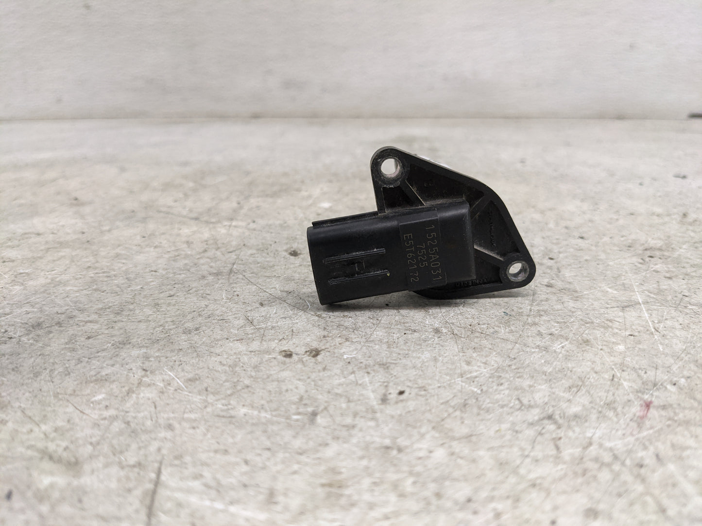 2014-2014 Mitsubishi Mirage Mass Air Flow Meter Maf 1485957 - Oemusedautoparts1.com