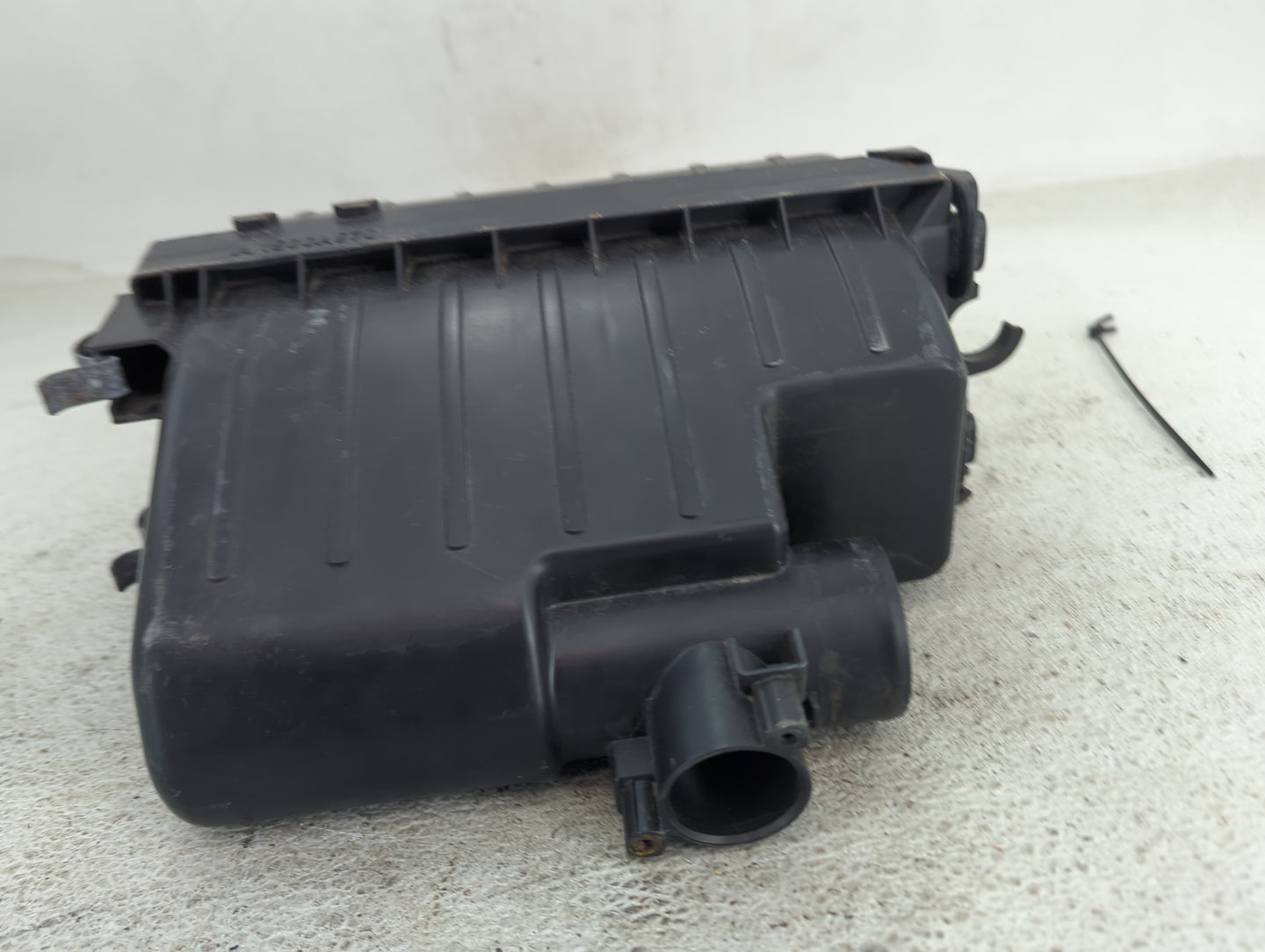 2014-2014 Mitsubishi Mirage Air Cleaner Intake-duct Hose Tube 1494154 - Oemusedautoparts1.com