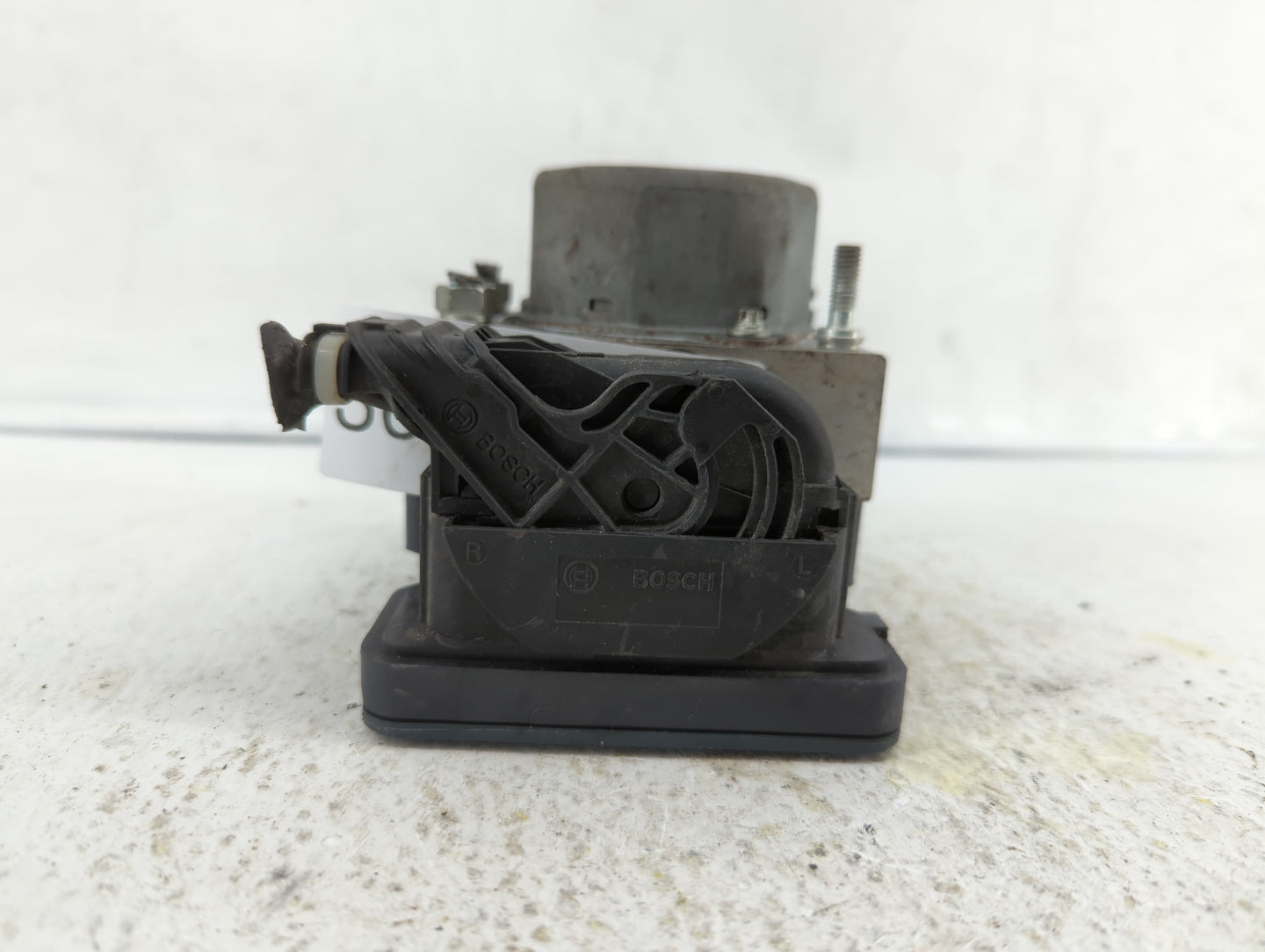 2018 Mitsubishi Mirage ABS Pump Control Module Replacement P/N:44B70B220 4670B229 Fits OEM Used Auto Parts - Oemusedautopart