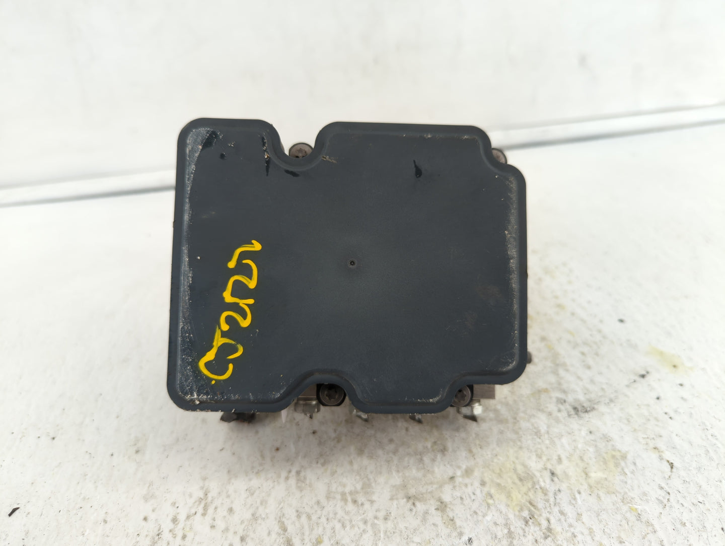 2018 Mitsubishi Mirage ABS Pump Control Module Replacement P/N:44B70B220 4670B229 Fits OEM Used Auto Parts - Oemusedautopart