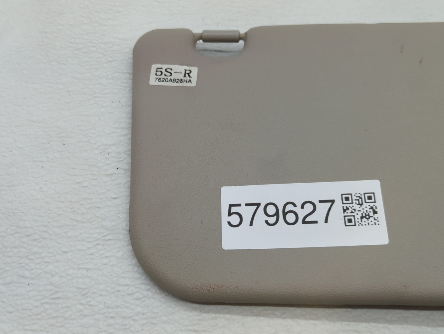 2014 Mitsubishi Mirage Sun Visor Shade Replacement Passenger Right Mirror Fits OEM Used Auto Parts - Oemusedautoparts1.com