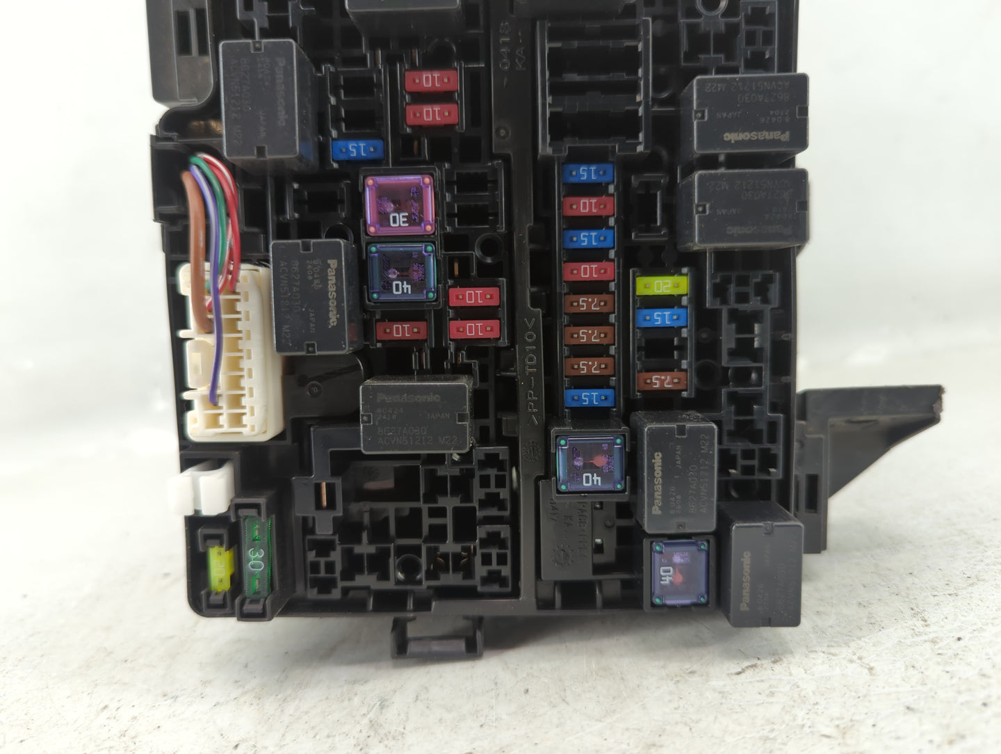 2014 Mitsubishi Mirage Fusebox Fuse Box Panel Relay Module P/N:KA2-7577 Fits OEM Used Auto Parts - Oemusedautoparts1.com