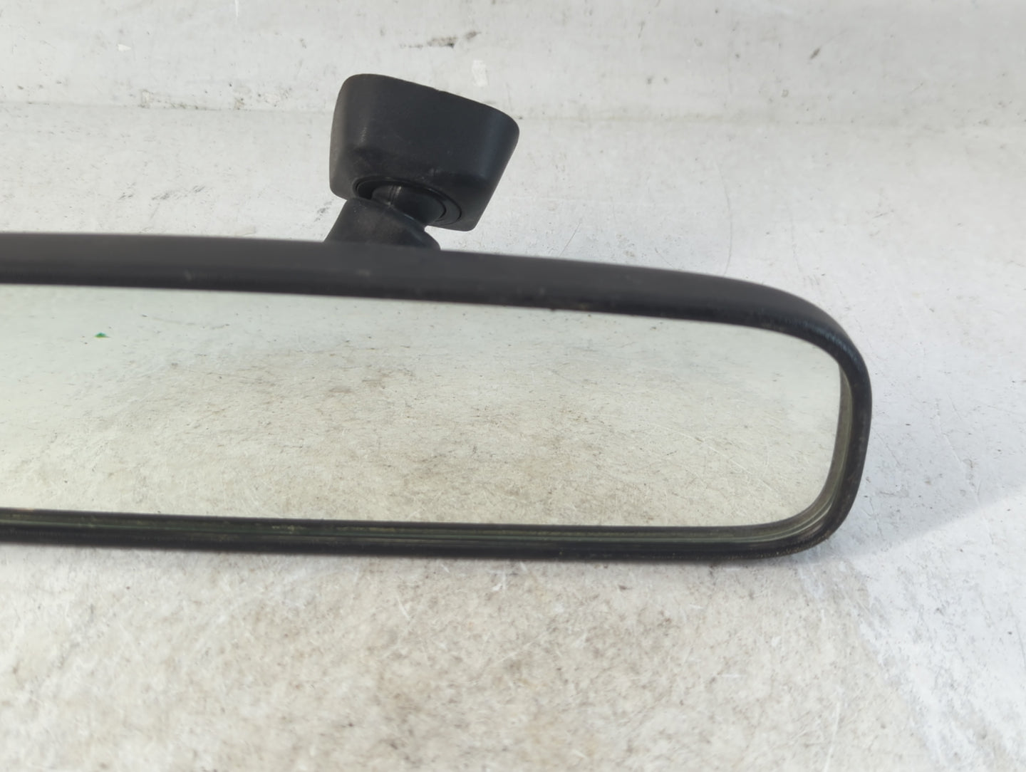 2014 Mitsubishi Mirage Interior Rear View Mirror Replacement OEM P/N:E402 2197 E405 2197 Fits OEM Used Auto Parts - Oemuseda