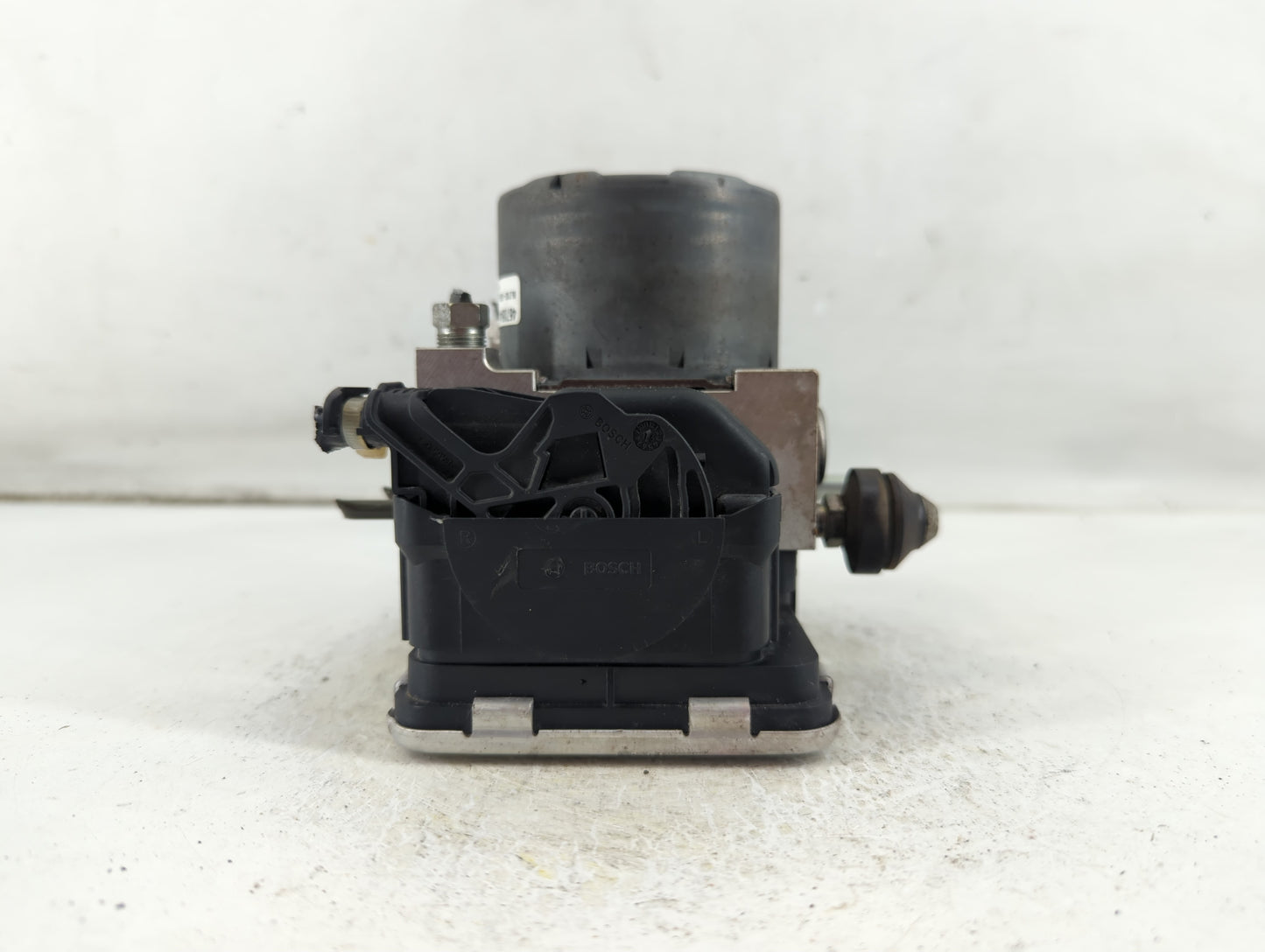 2014-2017 Mitsubishi Outlander ABS Pump Control Module Replacement P/N:ESC EC11 C17 4670B441 Fits Fits 2014 2015 2016 2017 O