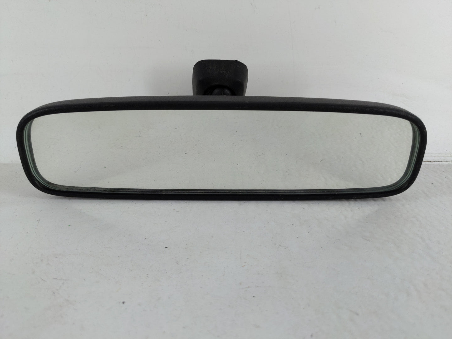 2004-2017 Mitsubishi Outlander Interior Rear View Mirror Replacement OEM P/N:E4024197 Fits OEM Used Auto Parts - Oemusedauto