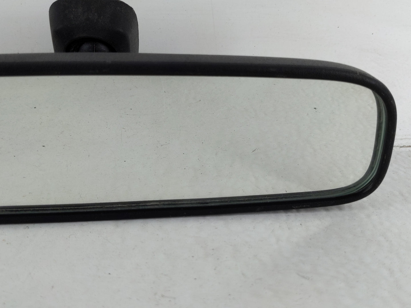2004-2017 Mitsubishi Outlander Interior Rear View Mirror Replacement OEM P/N:E4024197 Fits OEM Used Auto Parts - Oemusedauto