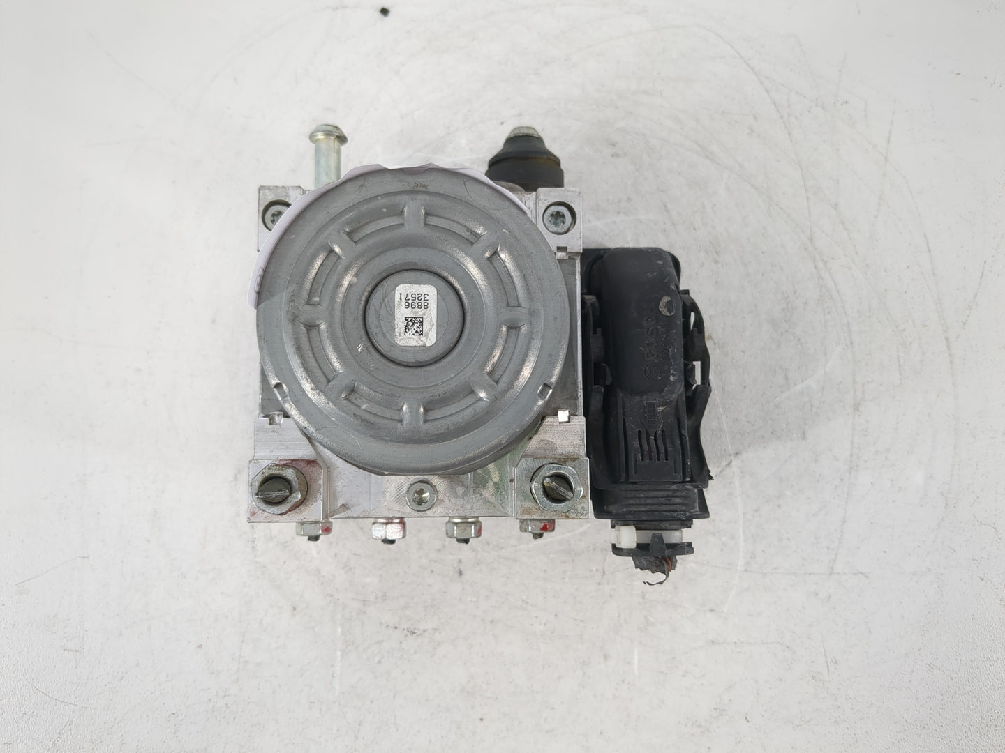 2018 Mitsubishi Outlander ABS Pump Control Module Replacement P/N:ESC EC08 C12 4670B231 Fits OEM Used Auto Parts - Oemusedau