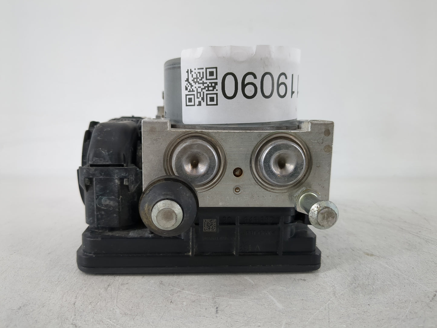 2018 Mitsubishi Outlander ABS Pump Control Module Replacement P/N:ESC EC08 C12 4670B231 Fits OEM Used Auto Parts - Oemusedau