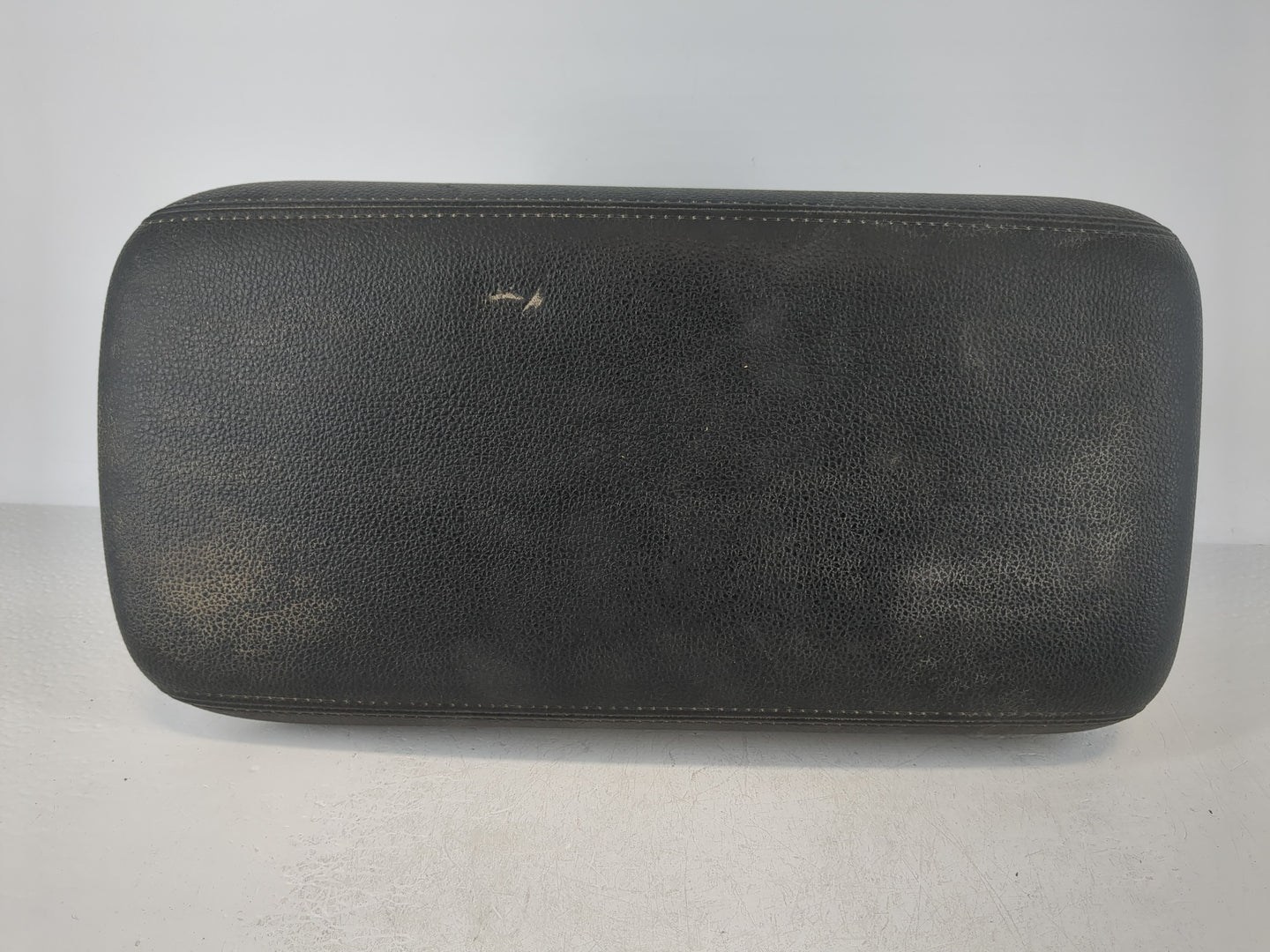 2014-2016 Mitsubishi Outlander Center Console Armrest Cover Lid Fits Fits 2014 2015 2016 OEM Used Auto Parts - Oemusedautopa