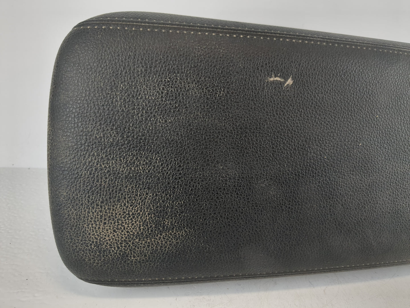 2014-2016 Mitsubishi Outlander Center Console Armrest Cover Lid Fits Fits 2014 2015 2016 OEM Used Auto Parts - Oemusedautopa