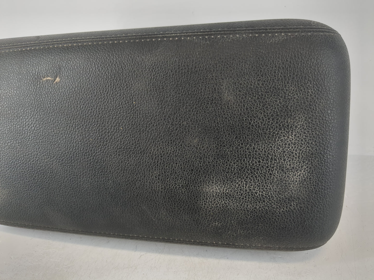 2014-2016 Mitsubishi Outlander Center Console Armrest Cover Lid Fits Fits 2014 2015 2016 OEM Used Auto Parts - Oemusedautopa