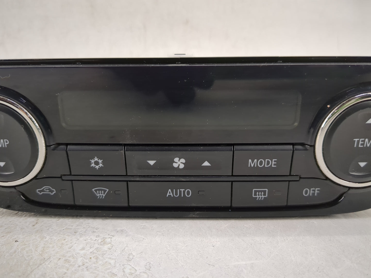 2018 Mitsubishi Outlander Climate Control Module Temperature AC/Heater Replacement P/N:7820B057XA Fits OEM Used Auto Parts -
