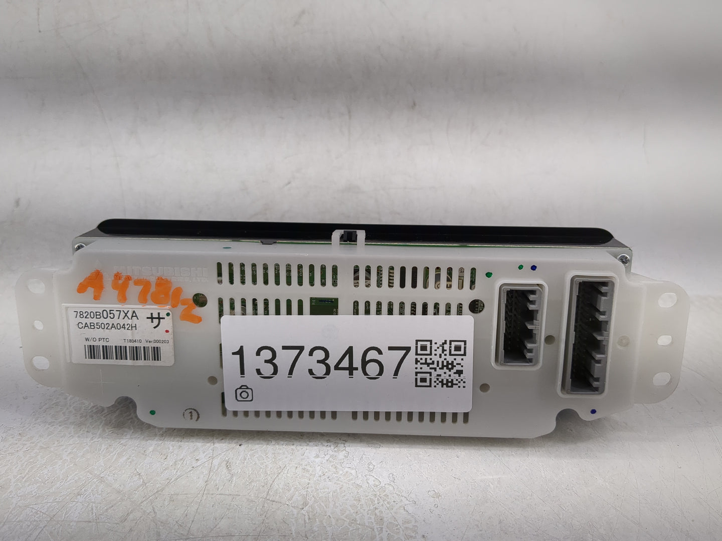 2018 Mitsubishi Outlander Climate Control Module Temperature AC/Heater Replacement P/N:7820B057XA Fits OEM Used Auto Parts -