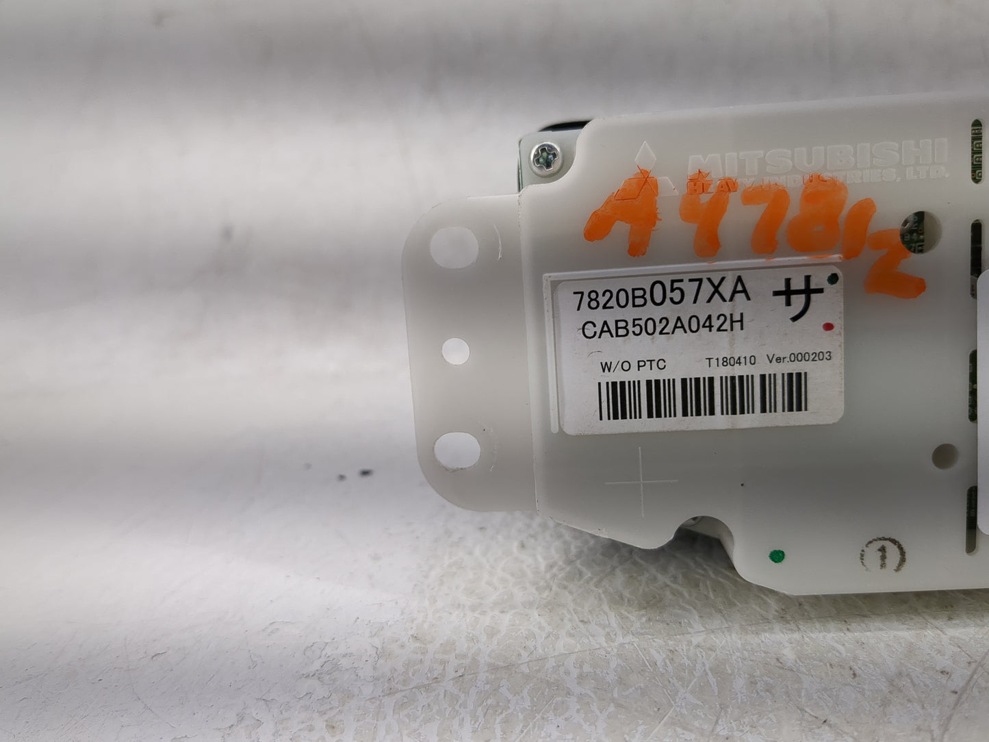 2018 Mitsubishi Outlander Climate Control Module Temperature AC/Heater Replacement P/N:7820B057XA Fits OEM Used Auto Parts -