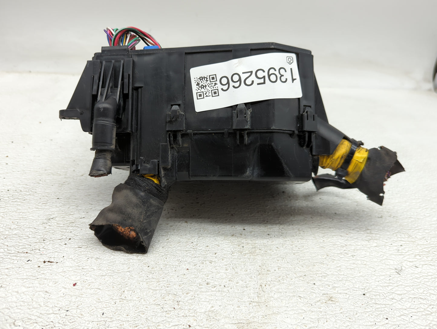 2014-2016 Mitsubishi Outlander Fusebox Fuse Box Panel Relay Module Fits Fits 2014 2015 2016 OEM Used Auto Parts - Oemusedaut