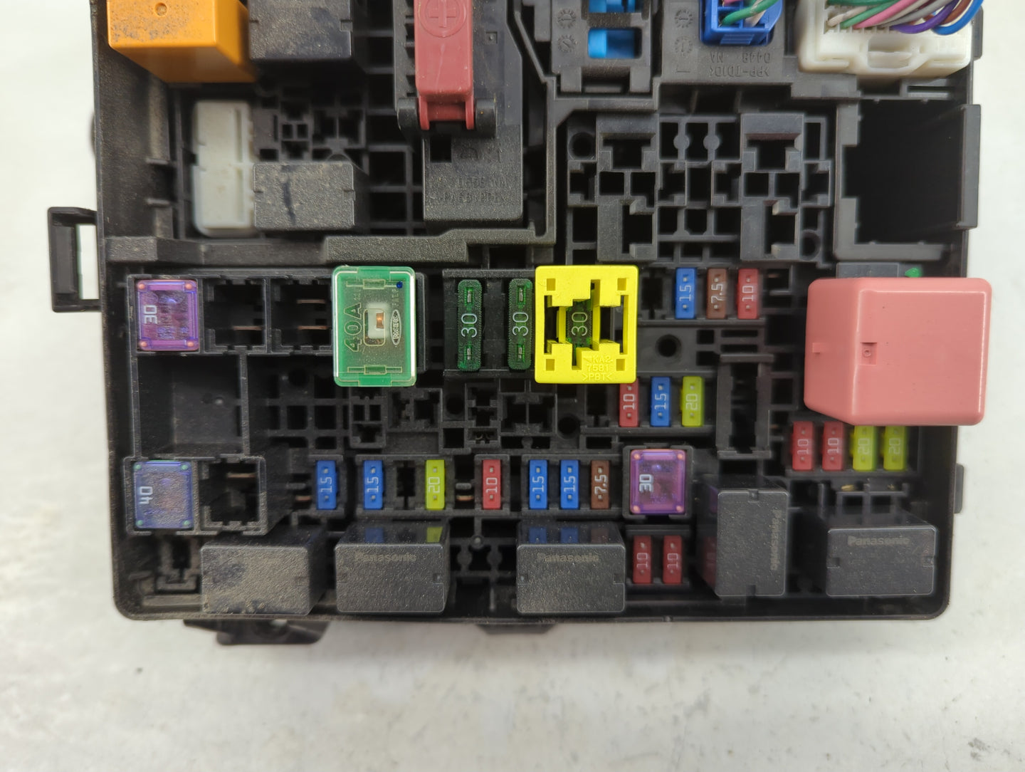 2018 Mitsubishi Outlander Fusebox Fuse Box Panel Relay Module P/N:8565A358 Fits OEM Used Auto Parts - Oemusedautoparts1.com