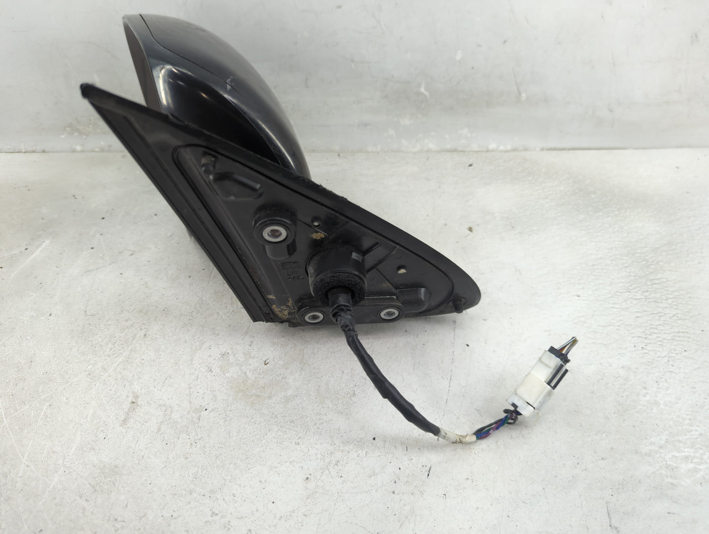 2014-2016 Mitsubishi Outlander Driver Side View Mirror - Left Door Mirror OEM Used - Oemusedautoparts1.com