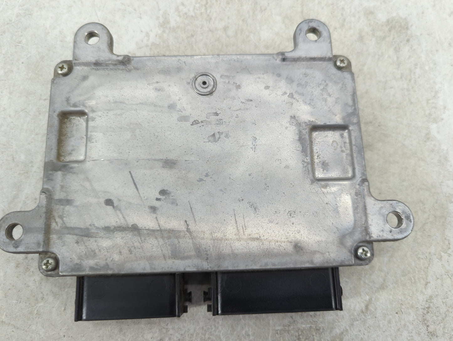 2018 Mitsubishi Outlander PCM Engine Control Computer ECU ECM PCU OEM P/N:1860D205 E6T79686 Fits OEM Used Auto Parts - Oemus
