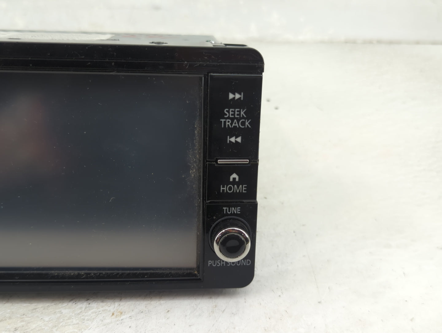 2018 Mitsubishi Outlander Radio AM FM Cd Player Receiver Replacement P/N:8701A753 AR-0M, 34J030, U8SCAJ-T, UJHAR0M, 662K-AR0