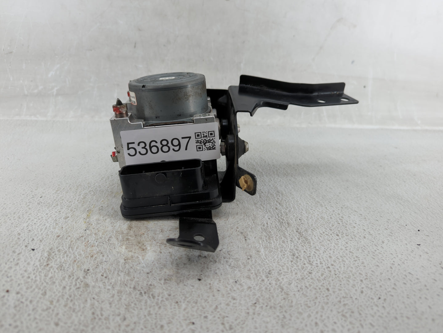 2018 Mitsubishi Outlander ABS Pump Control Module Replacement P/N:4670B231 Fits OEM Used Auto Parts - Oemusedautoparts1.com